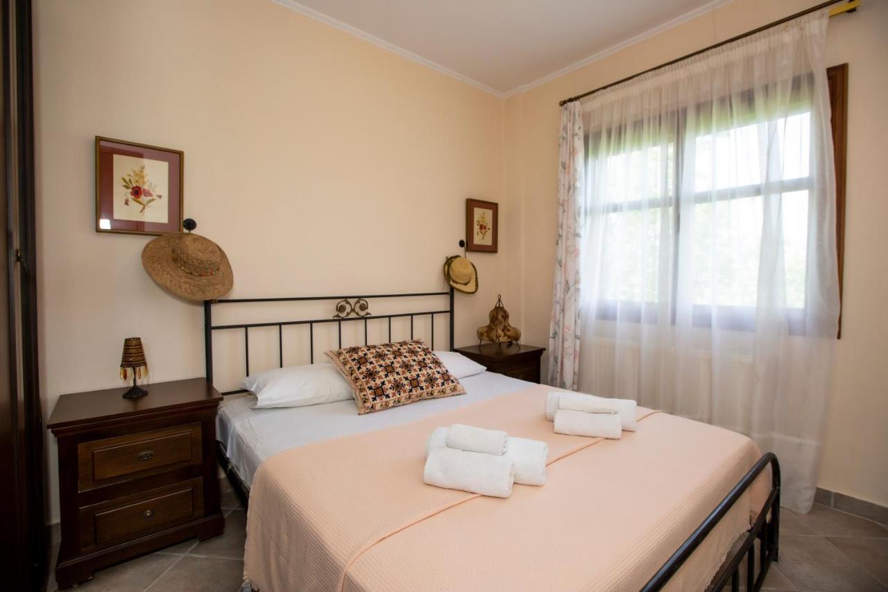 Traditional Beach House Sozopoli Eksteriør billede